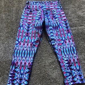 KOS USA athletic crop leggings size Med